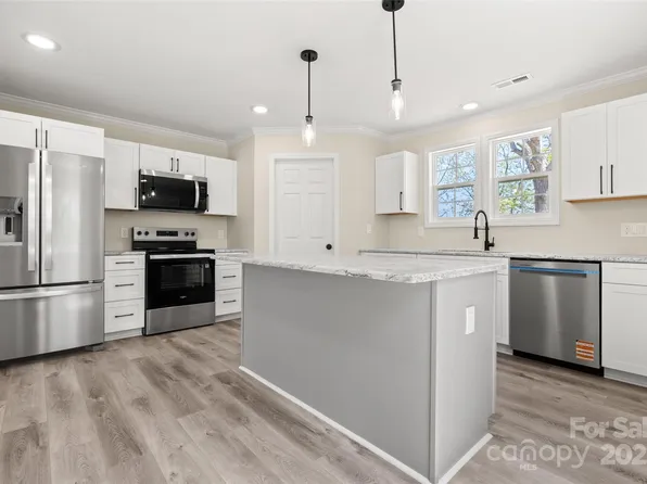 6525 Kershaw Camden Hwy, Kershaw, SC 29067