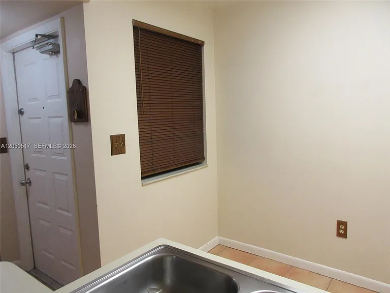 15545 Miami Lakeway N #211 — Photo 7