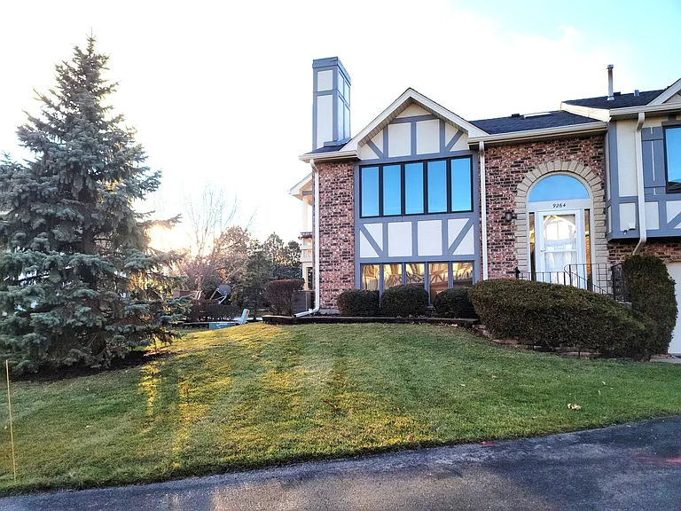 9264 Windsor Pkwy #0 — Photo 34