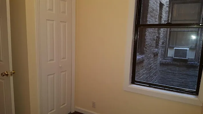 Rented by Camhi NYC Realty Inc | media 37