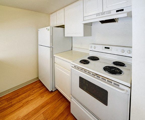 1111 Maxwell #101 Kitchen