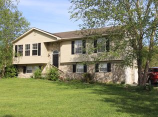 312 Springhurst Dr, Berea, KY 40403