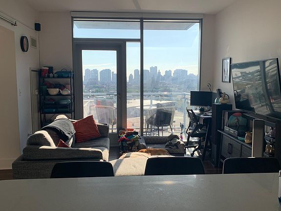 3rd image of 1462 N Halsted St #1000