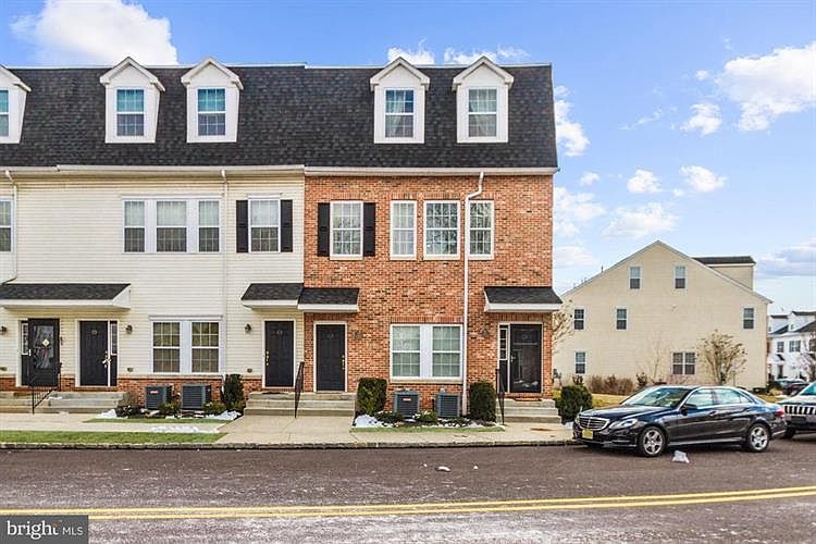 1st image of 4453 Riverview Ln #56
