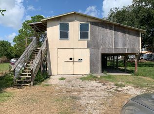 1020 9th St, San Leon, TX 77539