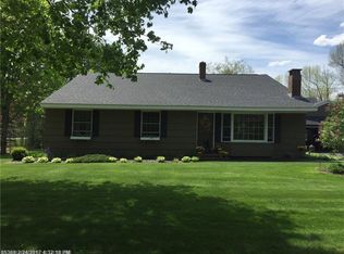 704 W Auburn Rd, Auburn, ME 04210