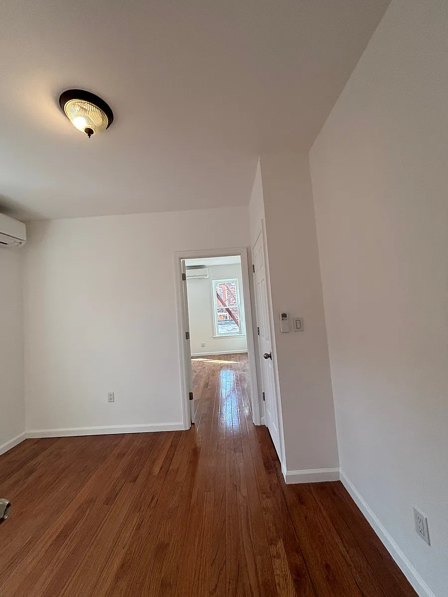 Building Photo - 1082 Saint Johns Pl #1