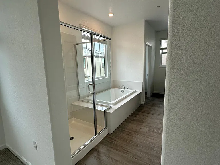 1667 Pena Ln — Photo 26