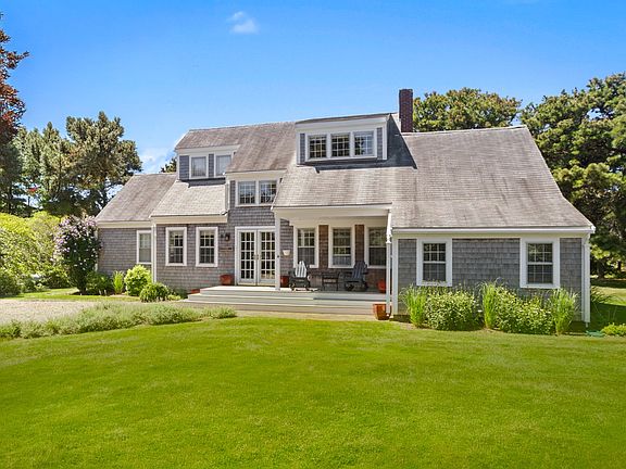 2nd image of 11 Sesapana Rd