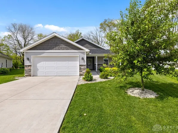 2634 Executive Dr, Troy, OH 45373