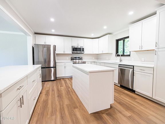 2nd image of 107 Garnet Ln