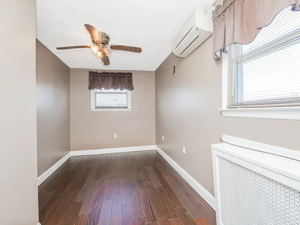 53 Dictum Court image 24 of 26