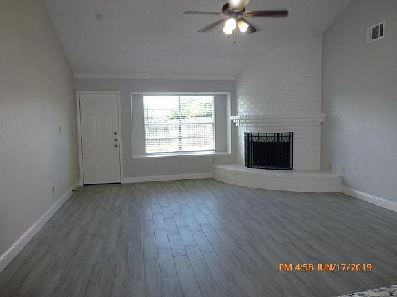 3rd image of 3920 Wendover Dr
