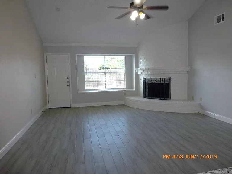 3920 Wendover Dr — Photo 3