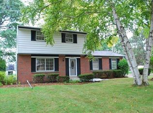 3833 W Hemlock St, Milwaukee, WI 53209