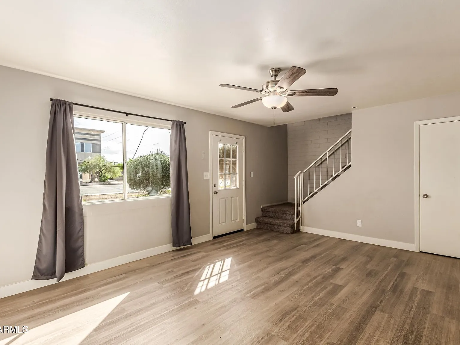 3 bed, 1.0 bath, 1008 sqft, $1,575 — Photo 3