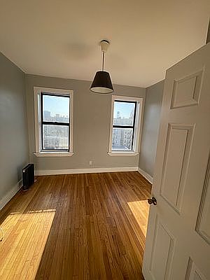 4th image of 141 W 145th St #26
