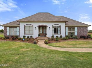 118 Flowers Ln, Brandon, MS 39047