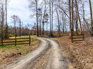 8922 South St #220, Seagrove, NC 27341