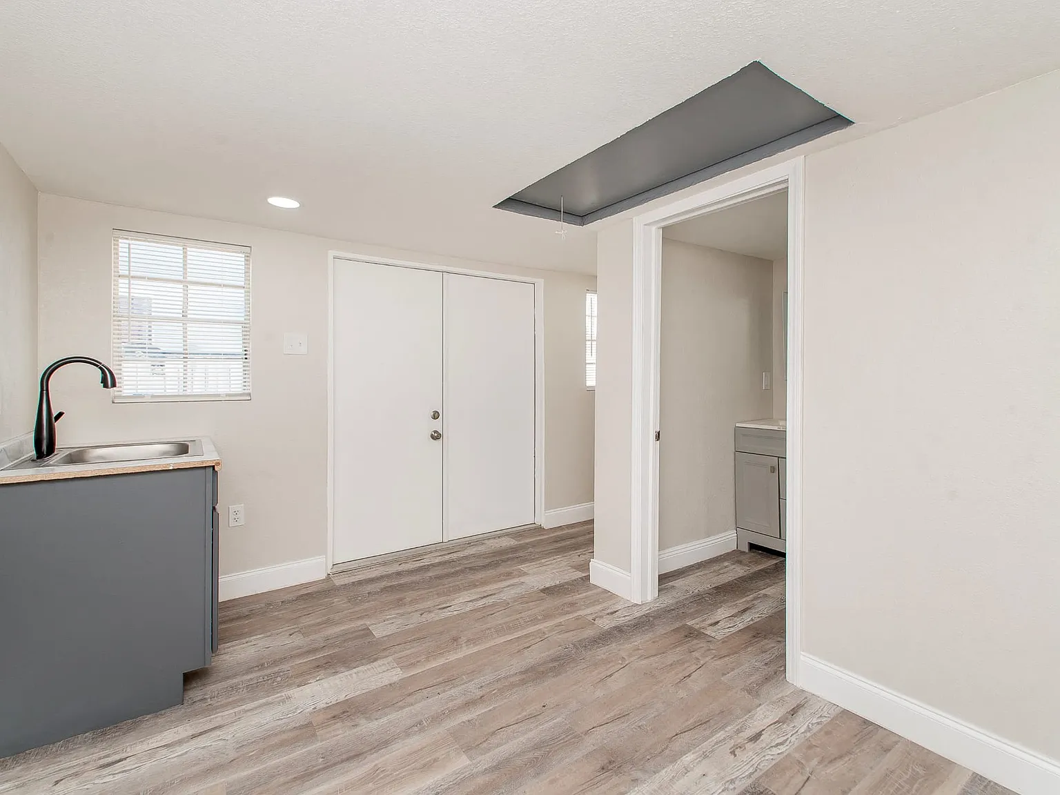 3 bed, 1400 sqft, $1,800 — Photo 3