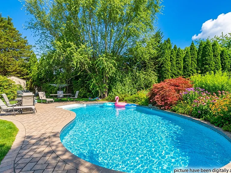 3 Meadowgrass Ln — Photo 2
