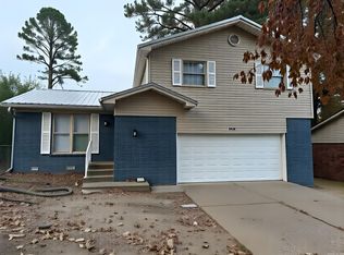 9806 Labette Dr, Little Rock, AR 72205