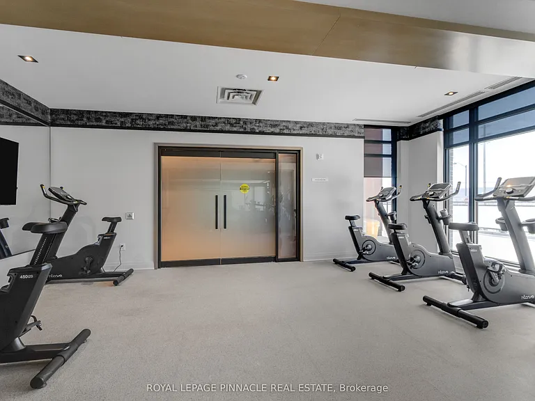 460 Gordon Krantz Ave #209 — Photo 35