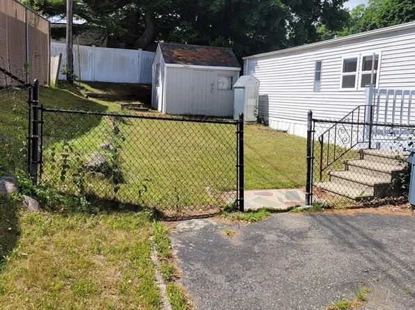 252 Newbury St #58, Peabody, MA 01960