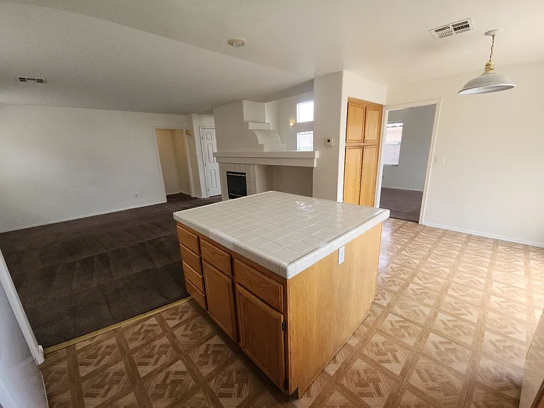 9907 Sparrow Ridge Ave — Photo 17