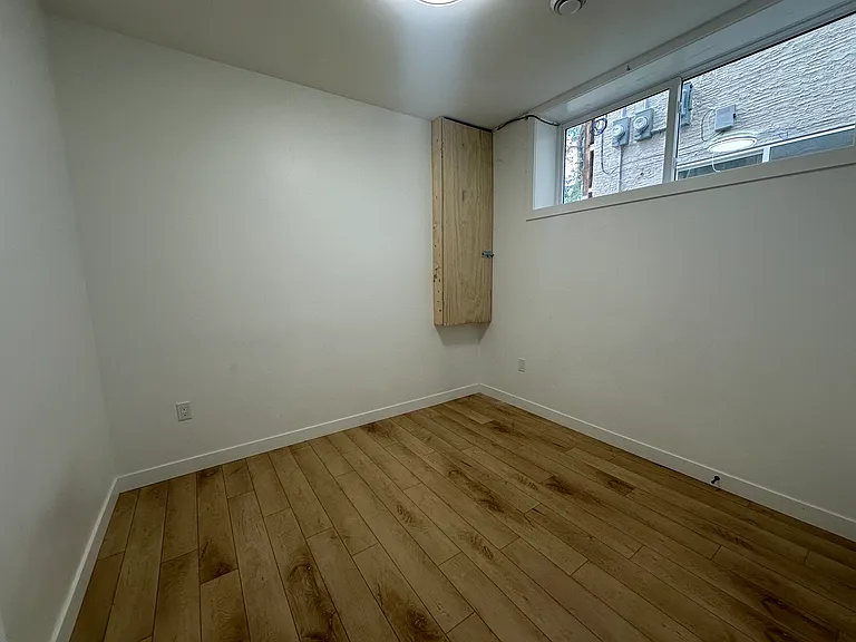 750 Moncton Ave — Photo 15