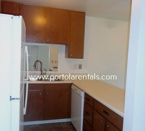 4th image of 204 Vista Prieta Ct