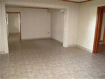 2nd image of 6020 NW 114th St