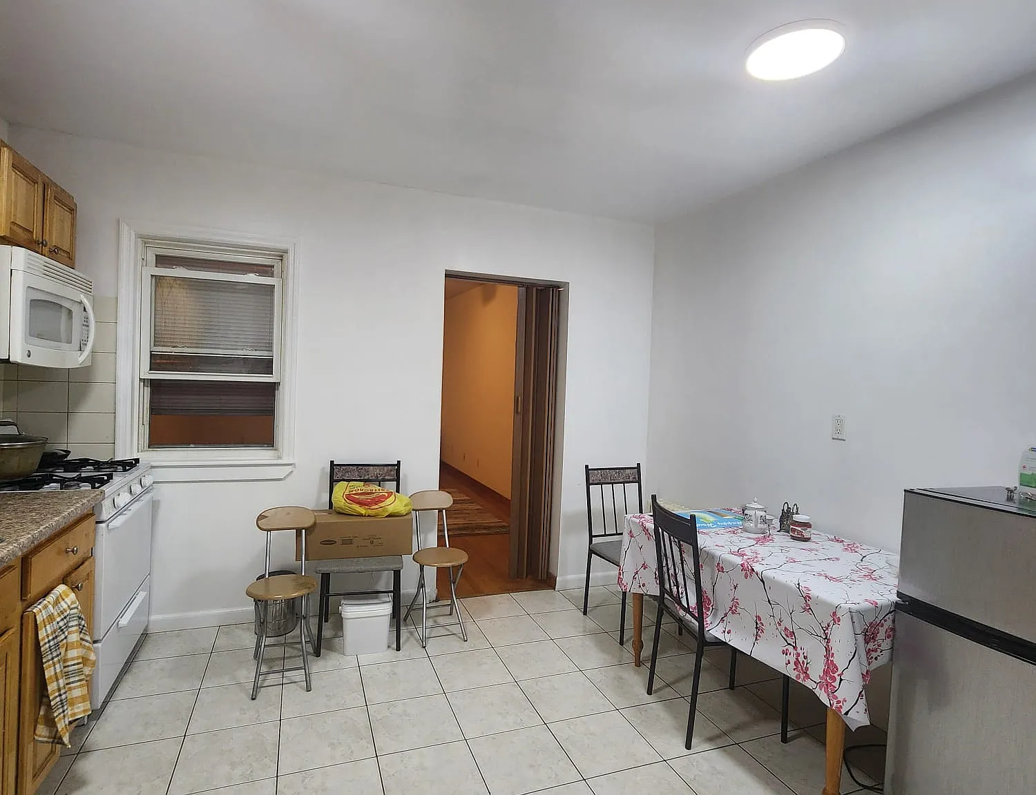 167th St, Fresh Meadows — Photo 3