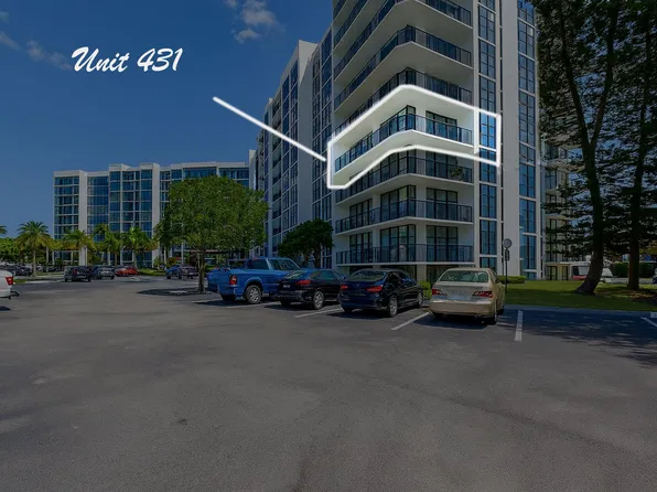 1000 Parkview Dr, Hallandale Beach, FL 33009