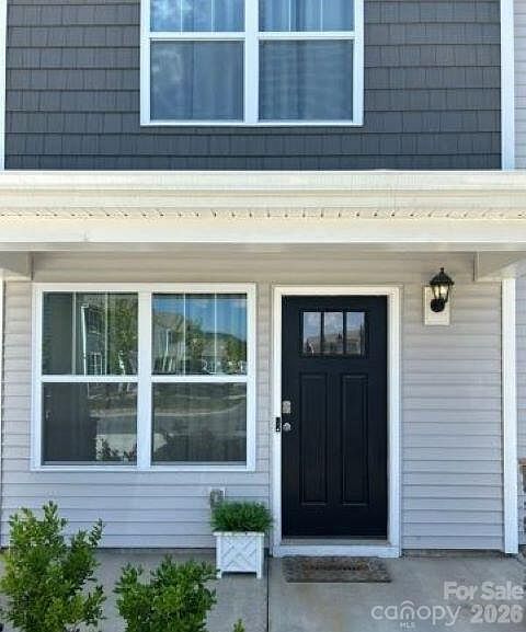 1st image of 31 Clear Creek Ln