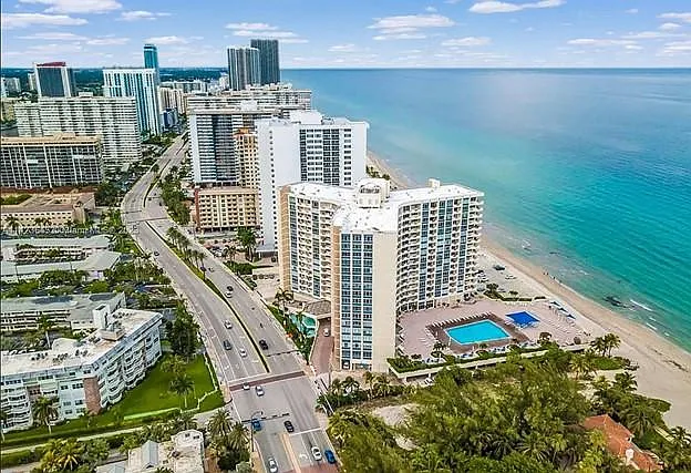 3180 S Ocean Dr #621 — Photo 2