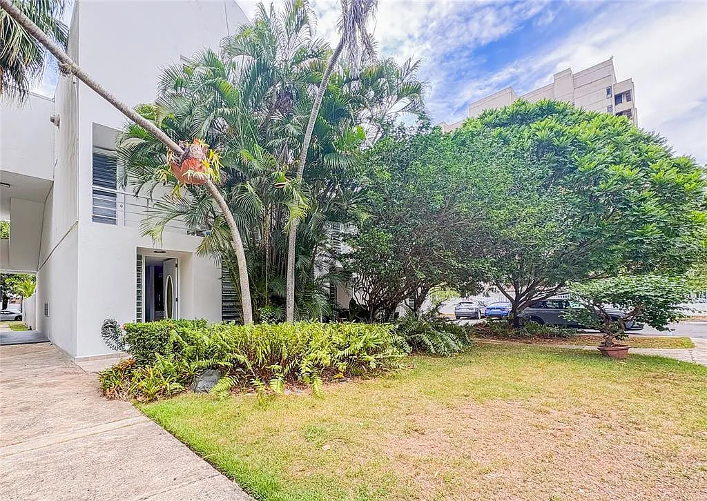 2 bed, 1.5 bath, 1110 sqft, $2,300 — Photo 1