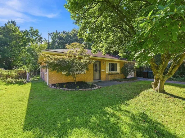 6908 Rob Vern Dr, Cincinnati, OH 45239