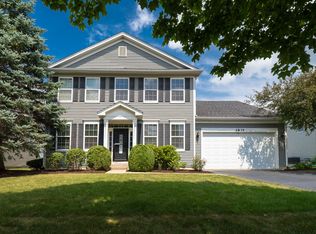 2835 Liberty Lakes Blvd, Wauconda, IL 60084