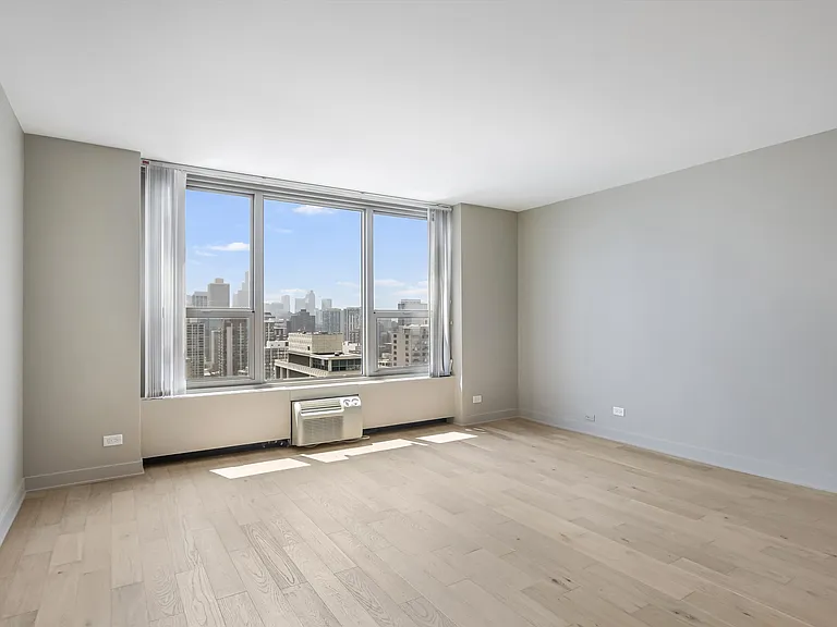 1550 N Lake Shore Dr #29D — Photo 17