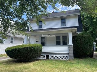 915 Rowe St, Akron, OH 44306