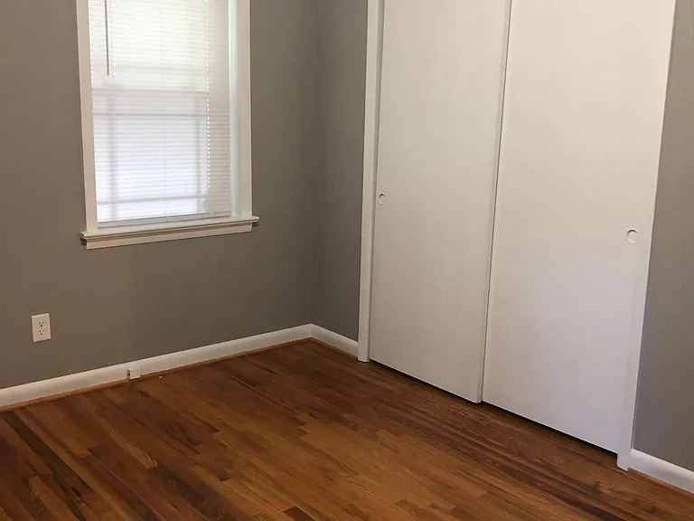 5861 Raleigh Rd — Photo 4