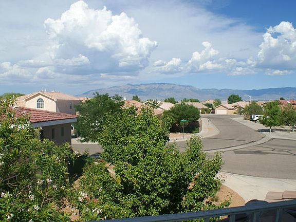 3rd image of 9701 Kokopelli Dr NW