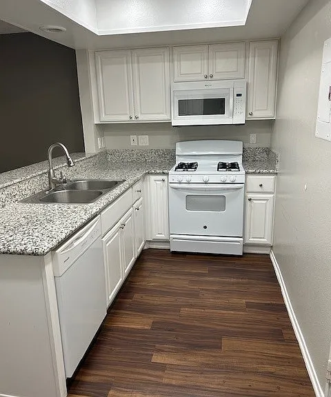 2178 Canyon Dr #L — Photo 6