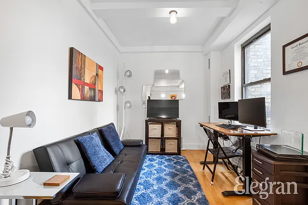 Rented by (Legacy) Elegran | media 9