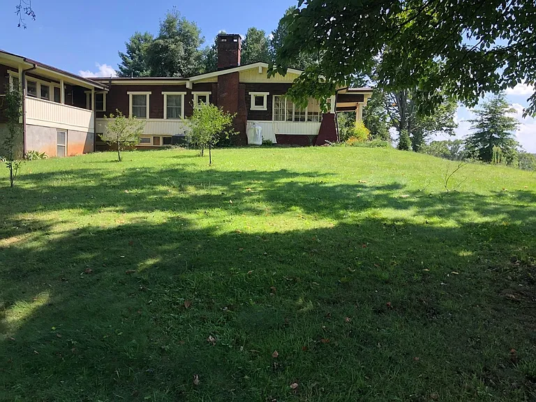 1/2 Fairview Rd — Photo 3