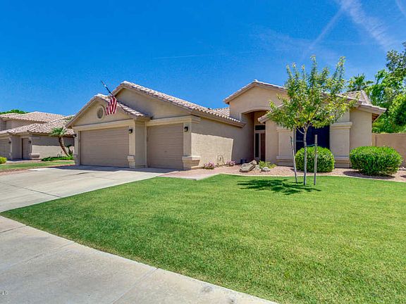 4th image of 1352 W Honeysuckle Ln
