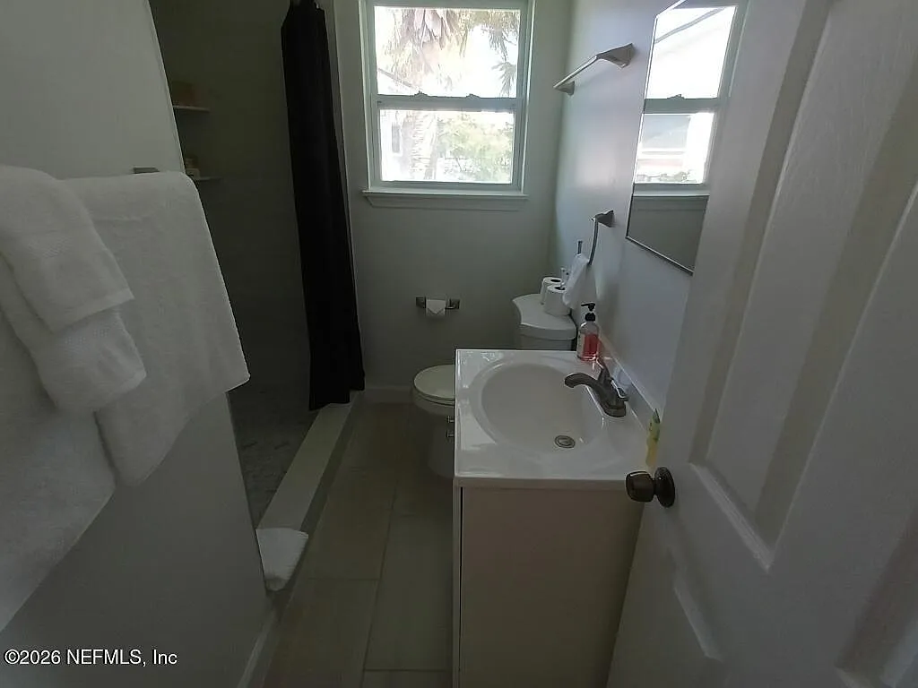 215 Oleander Street - A — Photo 3