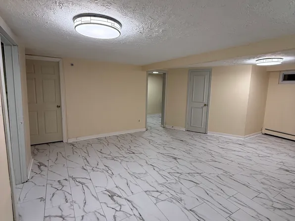 (undisclosed Address), Farmingdale, NY 11735