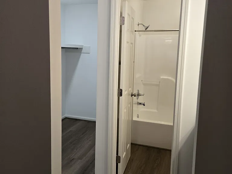 3703 Southborough Rd — Photo 10